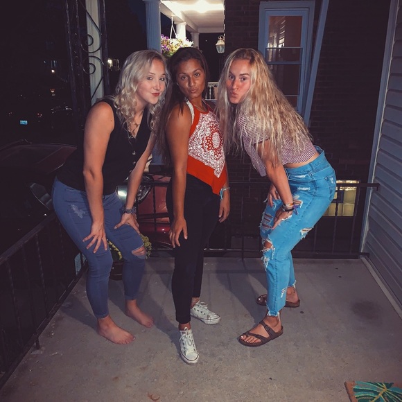 Meet your Posher, Amber - Picture 3 of 4